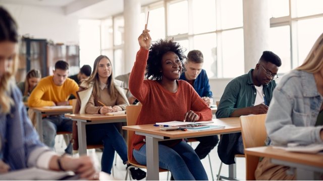 diferença entre um MBA e um mestrado executivo